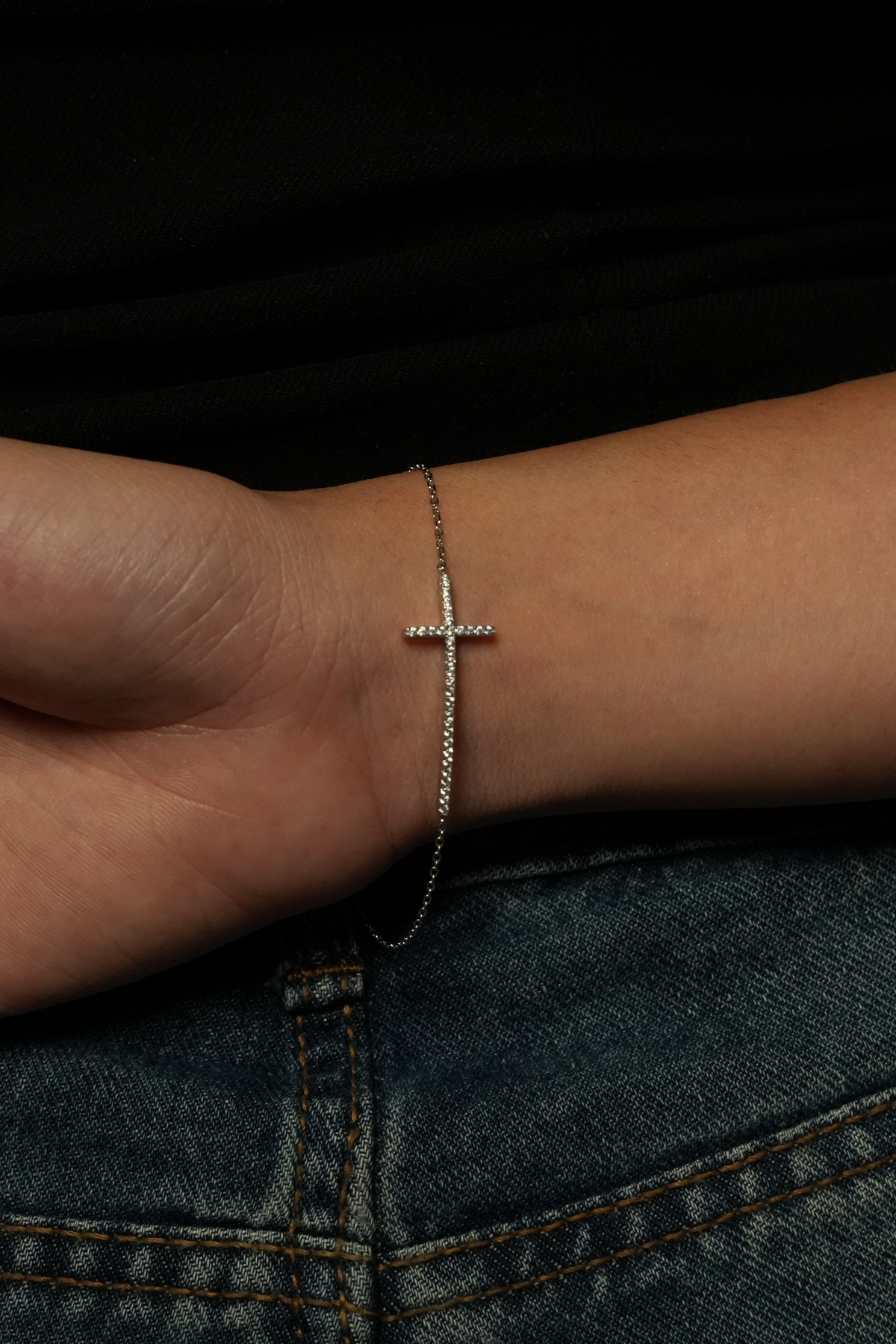 Ethereal Pavé Cross Band