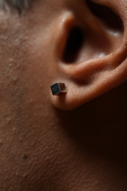 Men Stud Cube