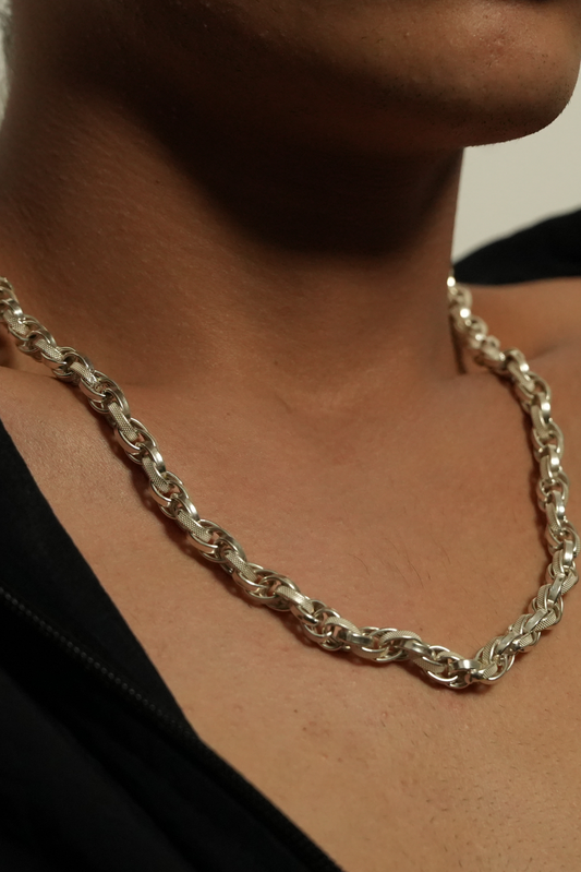 Nayora Flux Chin Chain