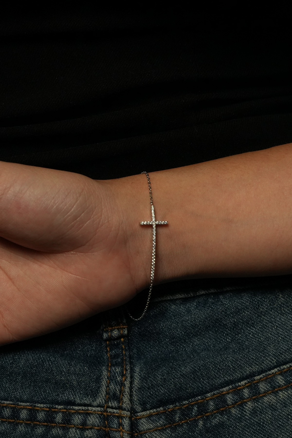 Ethereal Pavé Cross Band