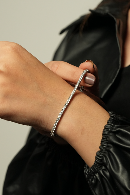 The Absolute Tennis Bracelet (F)