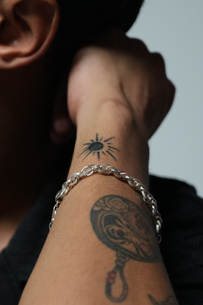 Nayora Flux Bracelet