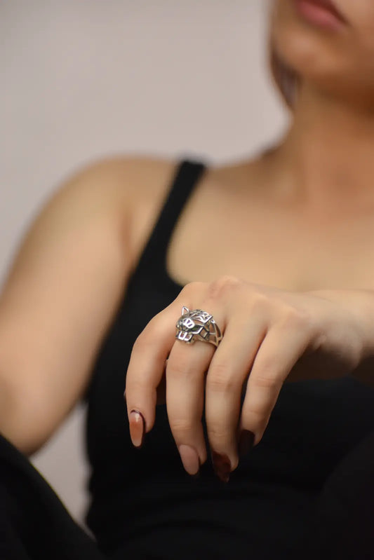 Panthere Noir Ring
